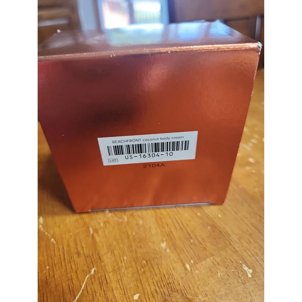 Younique Beachfront Coconut Body Cream 200ml NIB unopened